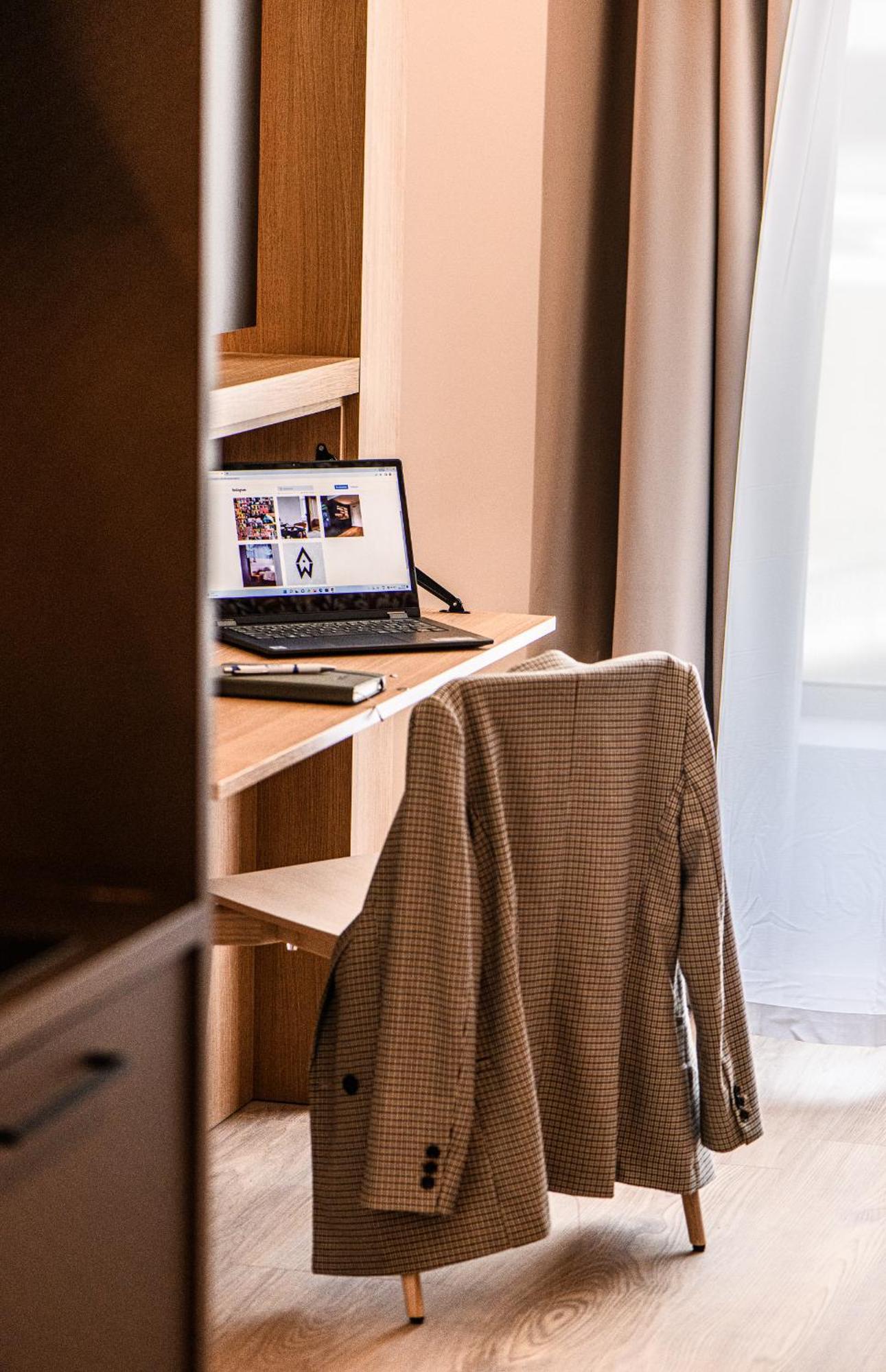 Afterwork Hotel Etoy Екстериор снимка